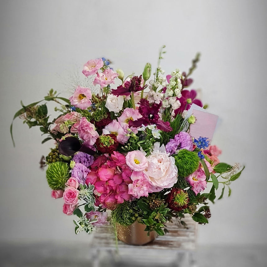 7 Types of Bespoke Fresh Flowers Gift | Curiosity | Vibrant Colours in Pink