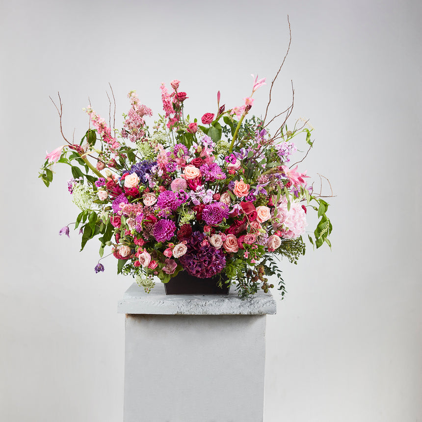 Boenga Flowers by Harijanto Setiawan Complexity | Bespoke Fresh Flowers Gift in Mixed Colours in Pink.